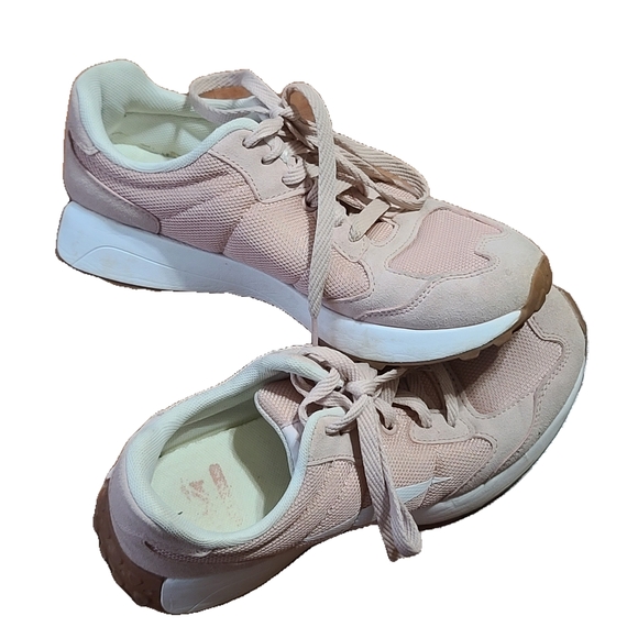 Avia Shoes - Avia Pink and White Athletic Shoes with Mesh Upper